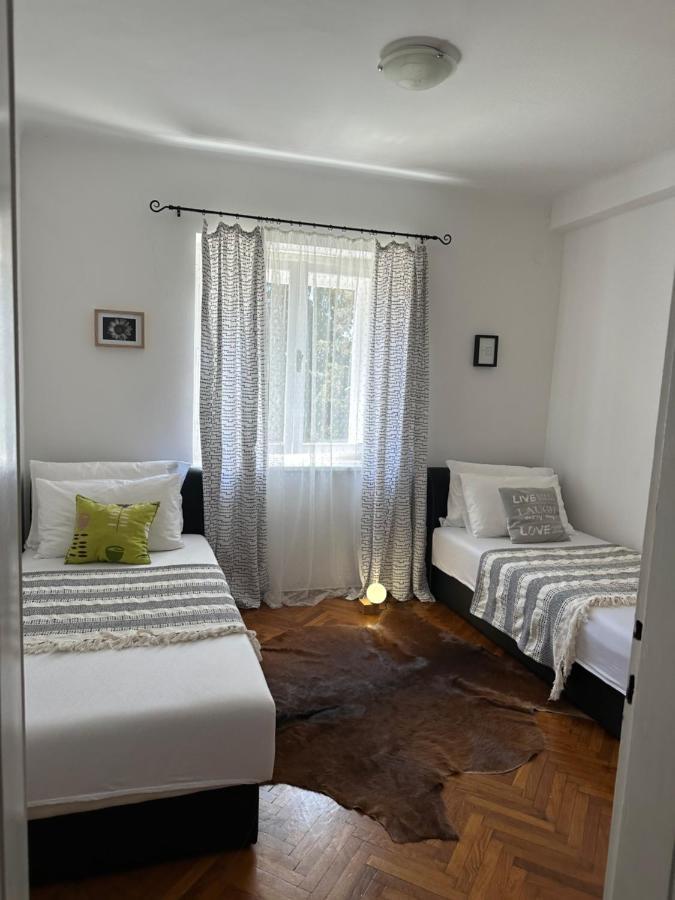 Cosy Family Apartment Marina Kastela Near Airport エクステリア 写真