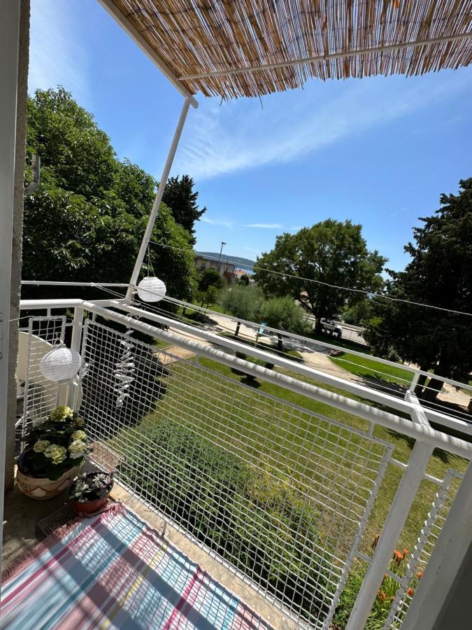 Cosy Family Apartment Marina Kastela Near Airport エクステリア 写真