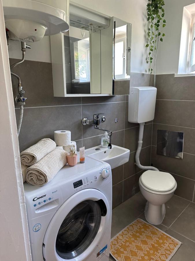 Cosy Family Apartment Marina Kastela Near Airport エクステリア 写真
