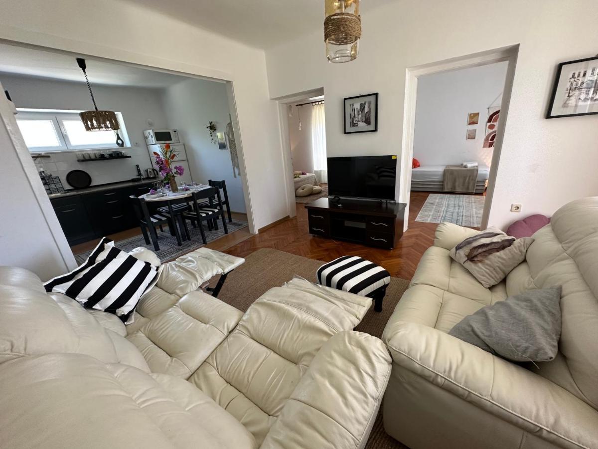 Cosy Family Apartment Marina Kastela Near Airport エクステリア 写真